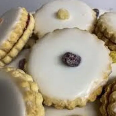 Empire biscuit